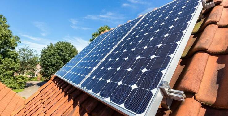 Czy fotowoltaika jest opłacalna w pochmurnych regionach?