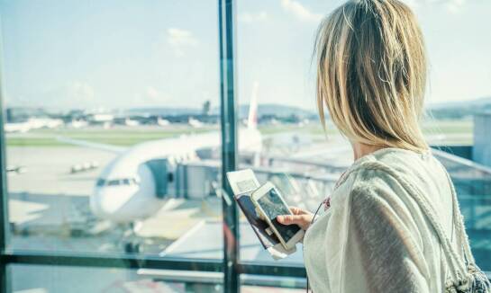 Porównanie opcji rezerwacji online i telefonicznej miejsc parkingowych