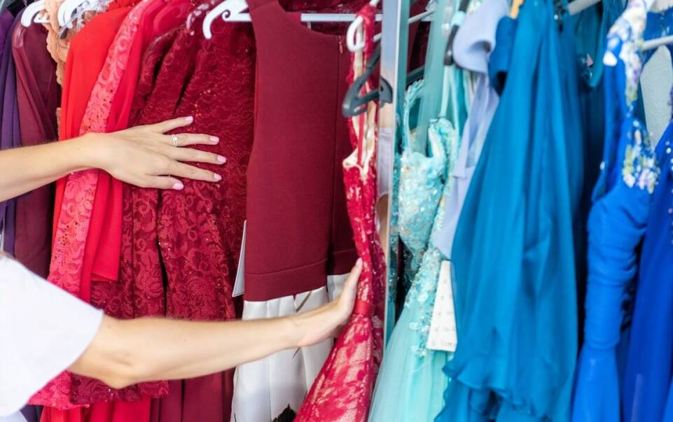 Jak analiza kolorystyczna wpływa na efektywność personal shoppingu?