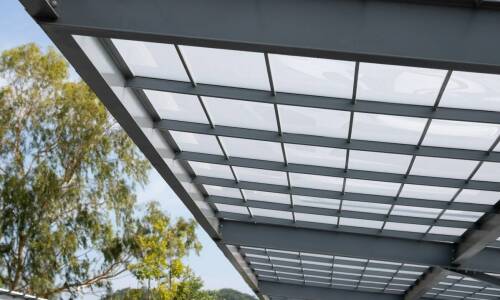 Jakie są wyzwania przy projektowaniu wiat fotowoltaicznych?