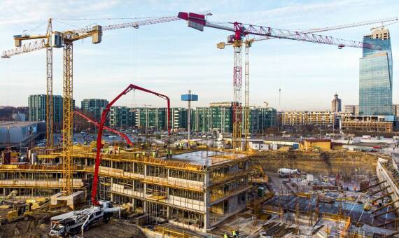 Jak zdjęcia z drona mogą poprawić komunikację między inwestorami a społecznością lokalną?