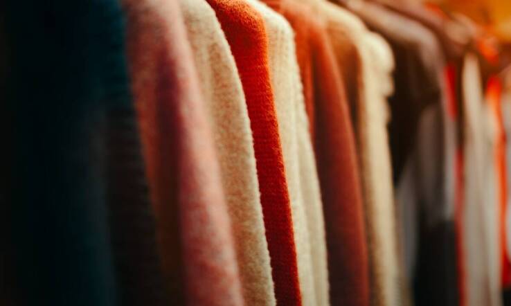 Ekologiczne korzyści z zakupu markowej odzieży outlet