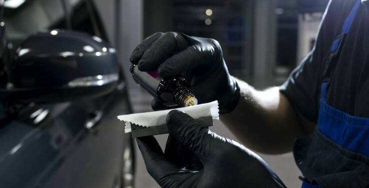 Zalety nakładania powłok ceramicznych na lakier w kontekście ochrony samochodu