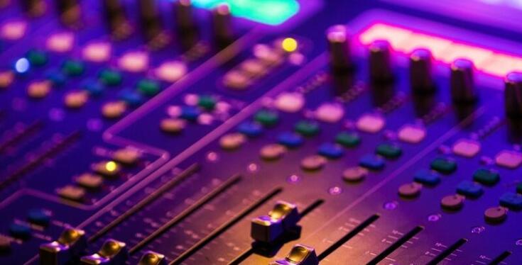 Rola nowoczesnych wzmacniaczy sygnału w poprawie zasięgu sieci mobilnych