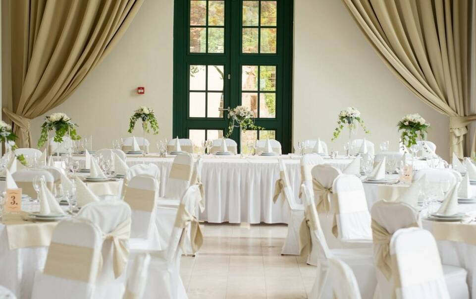 Co sprawia, że chrzciny w eleganckim hotelu są wyjątkowe?