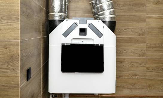 Montaż wentylacji a komfort termiczny w przestrzeniach mieszkalnych