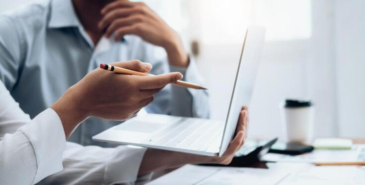 Pośrednik finansowy w Gdańsku – jak wybrać odpowiedniego specjalistę?