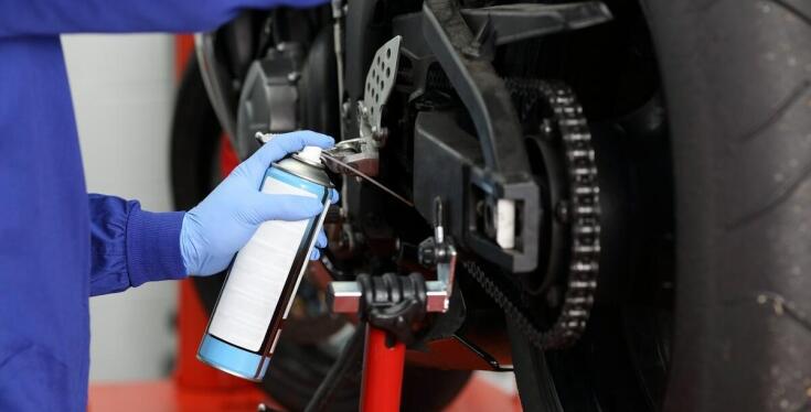 Najlepsze praktyki montażu i demontażu opon do crossa