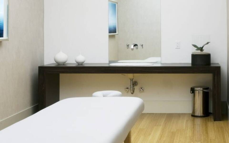 Jak poprawić kondycję skóry dzięki zabiegom oferowanym przez salon w Ciechanowcu?