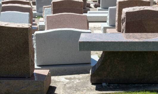 Rzemiosło i technologia w zakładzie kamieniarskim – połączenie tradycji z nowoczesnością