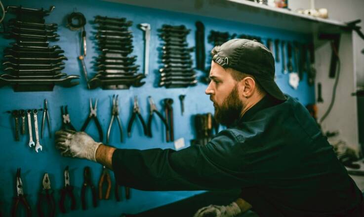 Dlaczego warto zaufać specjalistom w naprawie manualnych skrzyń biegów?