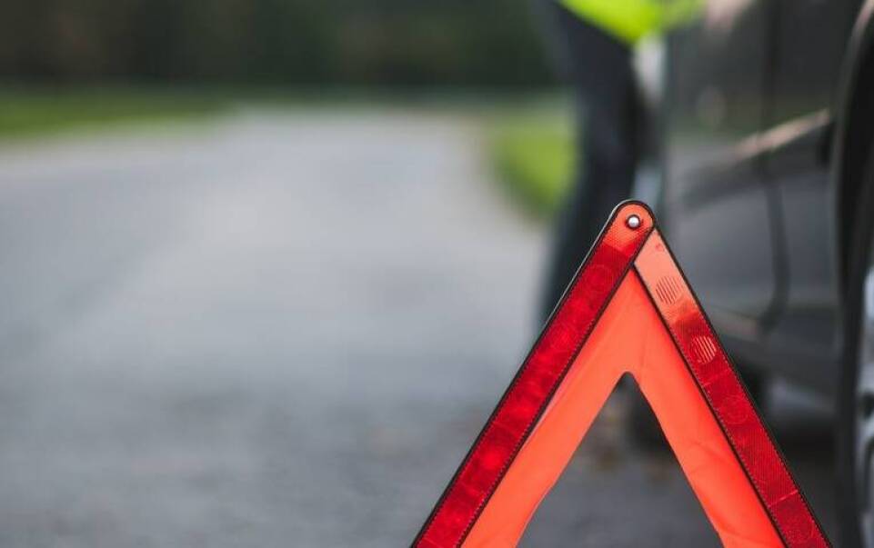 Całodobowa dostępność pomocy drogowej – co to oznacza dla kierowców?
