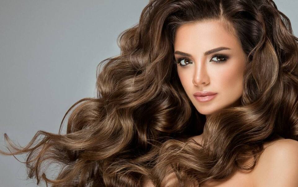 Sombre – jakie efekty można osiągnąć dzięki tej technice koloryzacji?