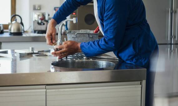 Jakie są kroki skutecznego montażu instalacji wodno-kanalizacyjnych?