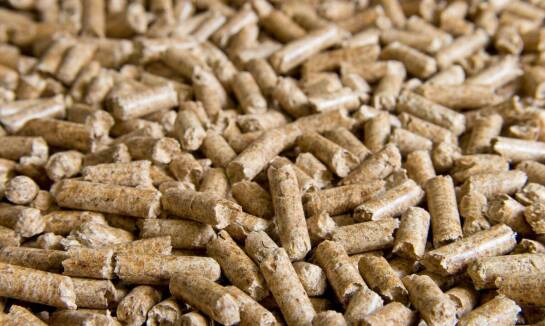 Pellet drzewny a inne materiały opałowe – co wybrać z oferty Ruda Śląska?