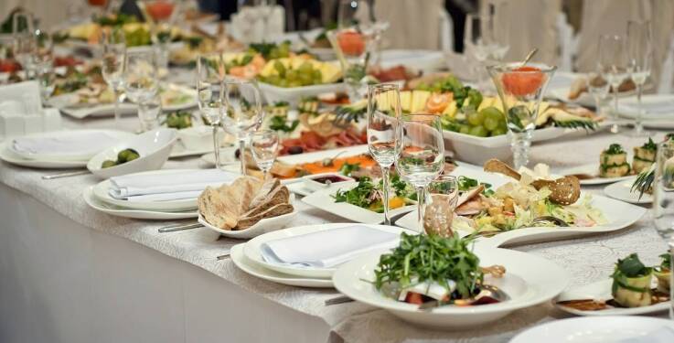 Catering na eventy biznesowe: Jakie zupy cieszą się największą popularnością?