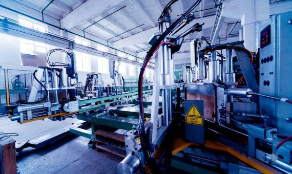 Jakie technologie wspierają prefabrykację szaf sterowniczych?