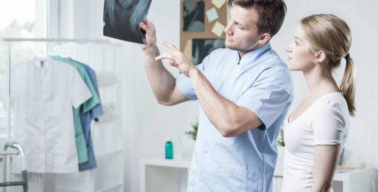 Dlaczego warto przynieść aktualne badania RTG na wizytę osteopatyczną?