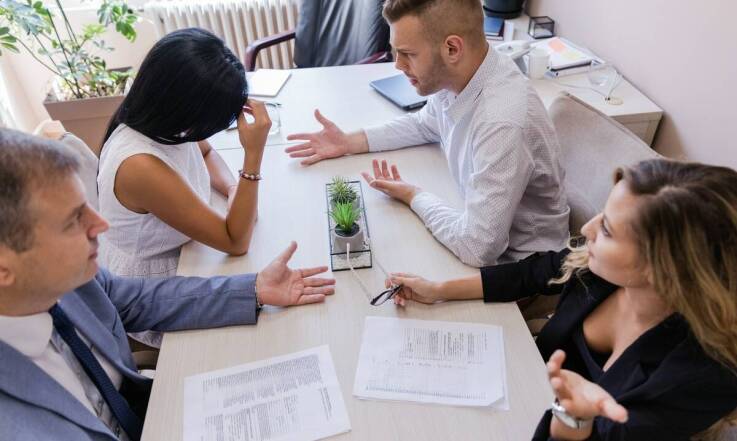 W jaki sposób adwokat pomaga w negocjacjach dotyczących działu spadku?