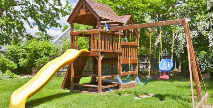 Noclegi Władysławowo: jakie korzyści daje dostęp do placu zabaw dla dzieci?