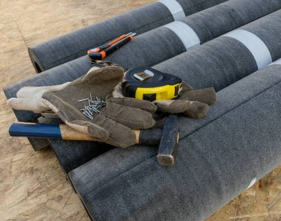 Dlaczego warto inwestować w atestowane pokrycia dachowe?