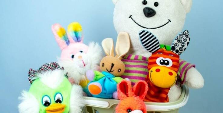 Rola rekwizytów w sesjach dziecięcych: jak je odpowiednio dobrać?