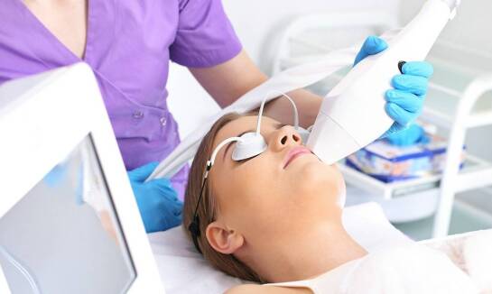 Jakie są najczęstsze pytania dotyczące usuwania przebarwień?