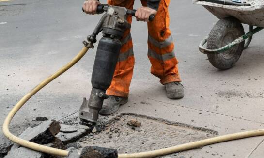 Przeglądy okresowe dróg: kluczowe aspekty i korzyści dla zarządców infrastruktury