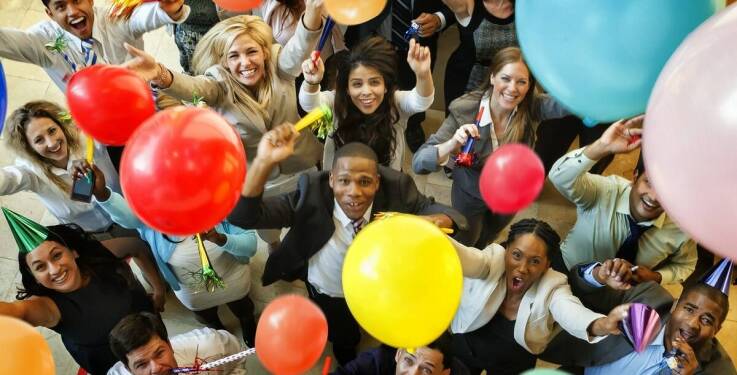 Efektywne scenariusze gier zespołowych na spotkania integracyjne