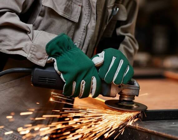 Wybór najlepszych szlifierek kątowych – na co zwrócić uwagę?