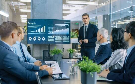 Jak pośrednictwo nieruchomości w Warszawie ułatwia zakup mieszkania?