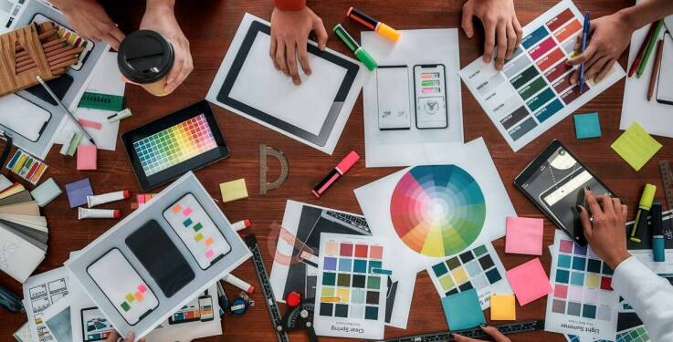 Przygotowanie projektu graficznego na koperty C6/5 – co warto uwzględnić?