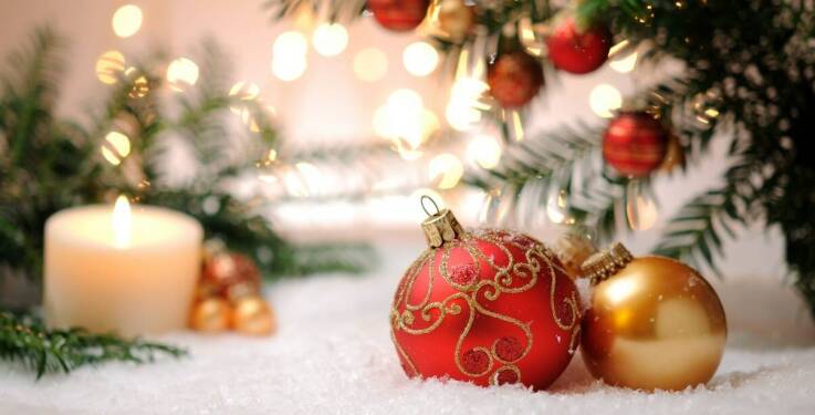 Jak czapka Mikołaja może podkreślić wyjątkowość Twojej świątecznej kreacji?