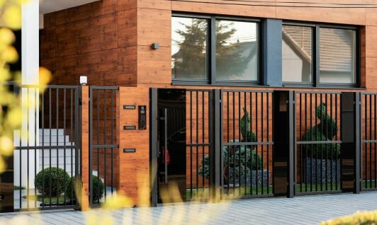 Drzwi antywłamaniowe jako element bezpieczeństwa w nowoczesnych mieszkaniach