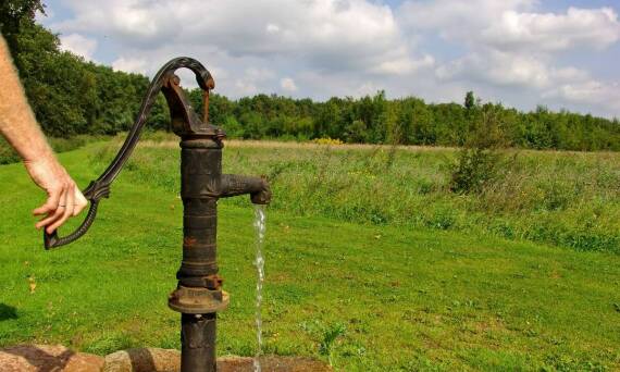 Jak stacje uzdatniania wody wpływają na jakość życia w domkach letniskowych?