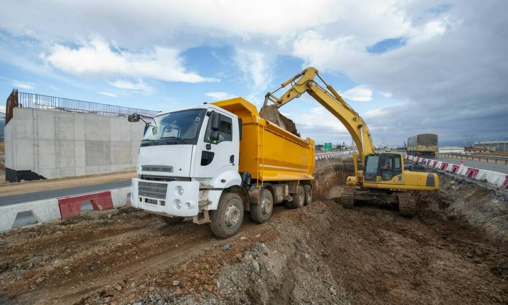 Jakie są korzyści z profesjonalnego wywozu odpadów budowlanych?