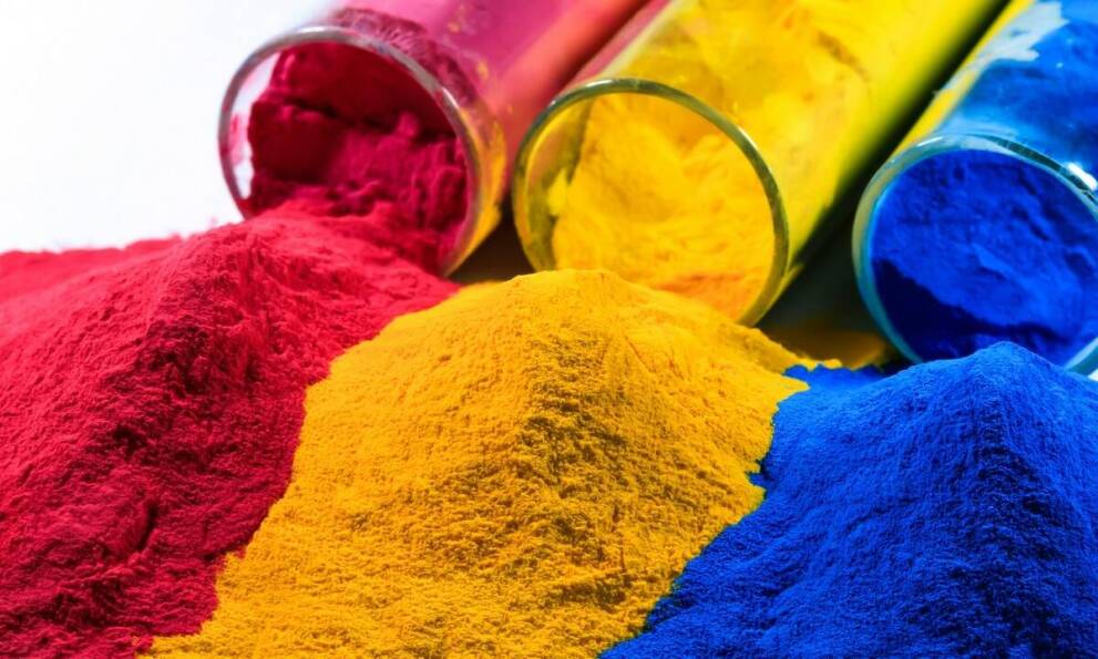 Wpływ barwników na właściwości mechaniczne materiałów stosowanych w budownictwie