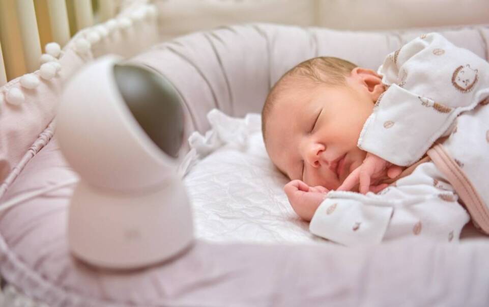 Efektywne wykorzystanie naturalnego światła podczas domowej sesji noworodkowej