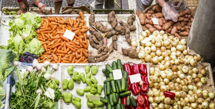 Jak Gluchów targowisko przyciąga kupców dzięki atrakcyjnym cenom?