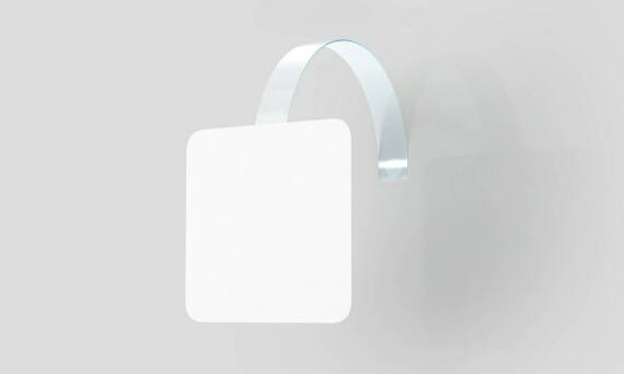 Zalety lampy zmieniającej kolory z pilotem w pokoju malucha