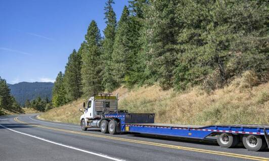 Jak działa całodobowa pomoc drogowa w sytuacjach kryzysowych?