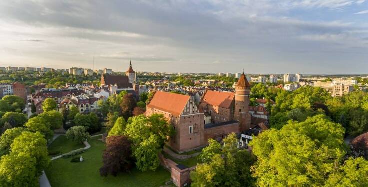 Kultura pod dachem: muzea i galerie w Rewalu na niepogodę