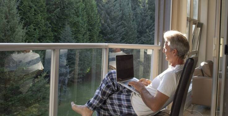 Inspiracje na stylizację z piżamą męską z motywem zwierzęcym