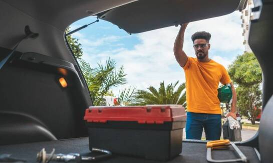 Jak serwis opon z dojazdem do klienta wpływa na oszczędności czasu i kosztów?