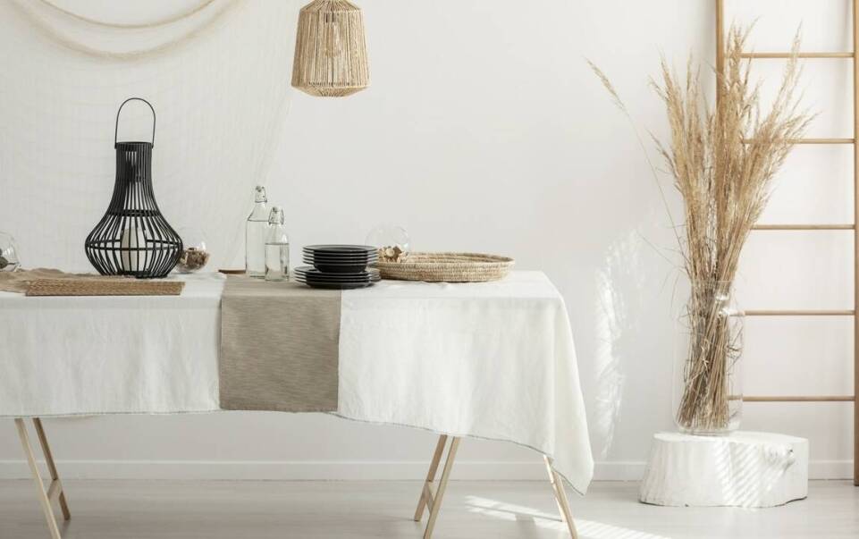 Jakie są najpopularniejsze wzory obrusów na zamówienie?