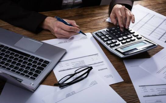 Jakie są etapy składania wniosków o zwrot podatku z pracy za granicą?