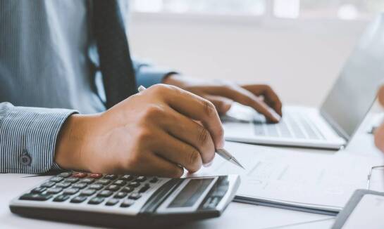 Jak biuro rachunkowe wspiera przedsiębiorców od momentu zakupu działalności?