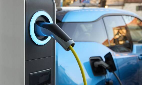 Jak Volkswagen Group Polska planuje rozwój swojej oferty pojazdów elektrycznych?