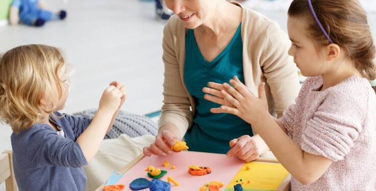 Jakie są wymagania do podjęcia nauki na kierunku opiekunka środowiskowa?