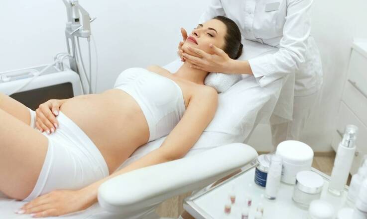 Najlepsze zabiegi na twarz dla kobiet w ciąży – przewodnik po możliwościach